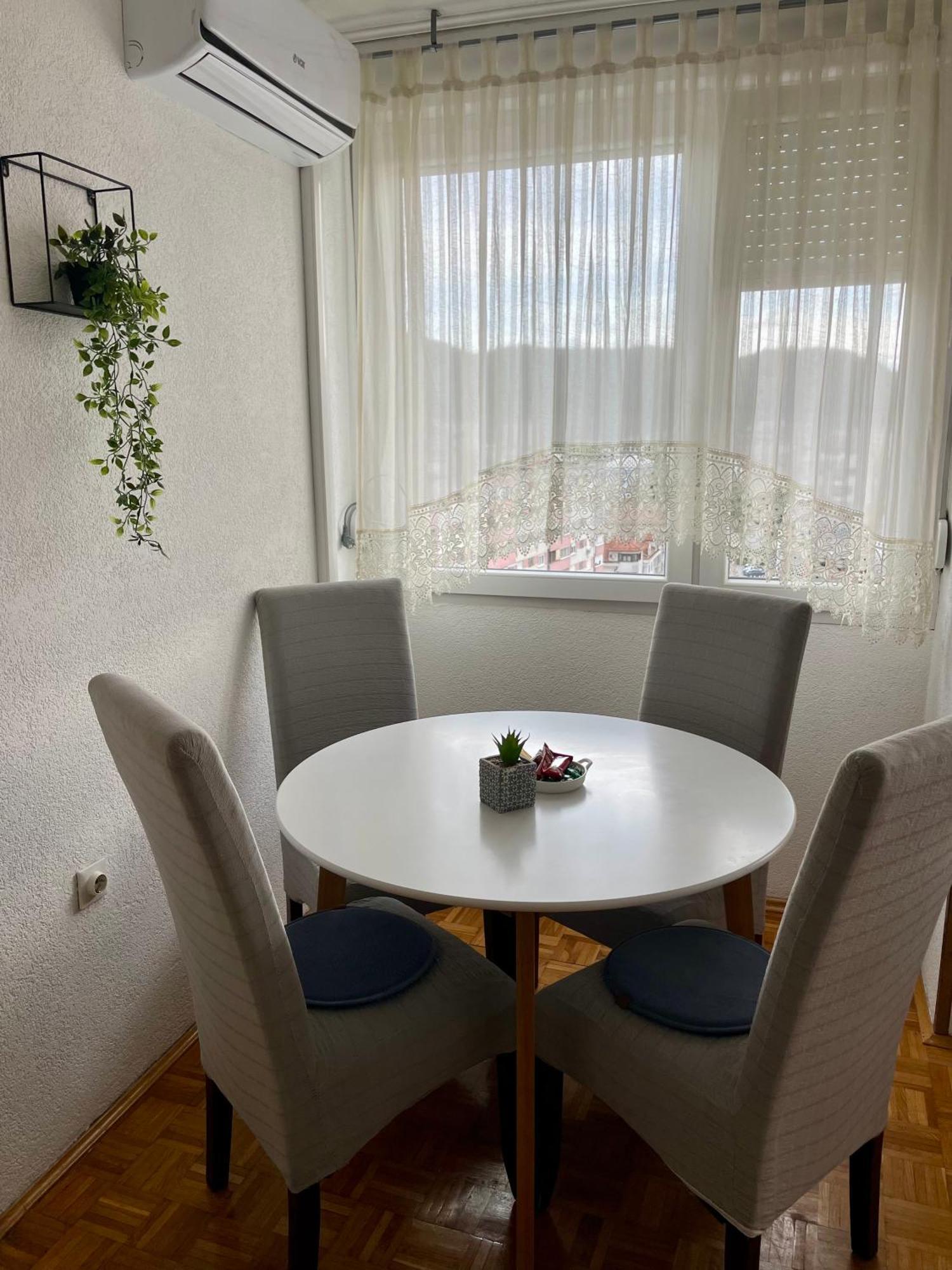 Apartman Maja Баня Лука Екстериор снимка