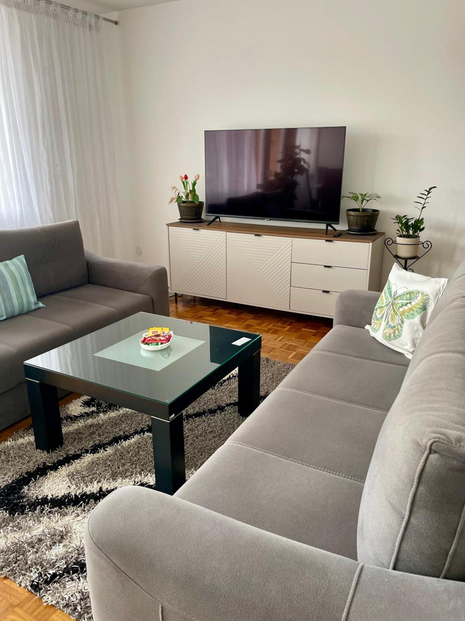 Apartman Maja Баня Лука Екстериор снимка